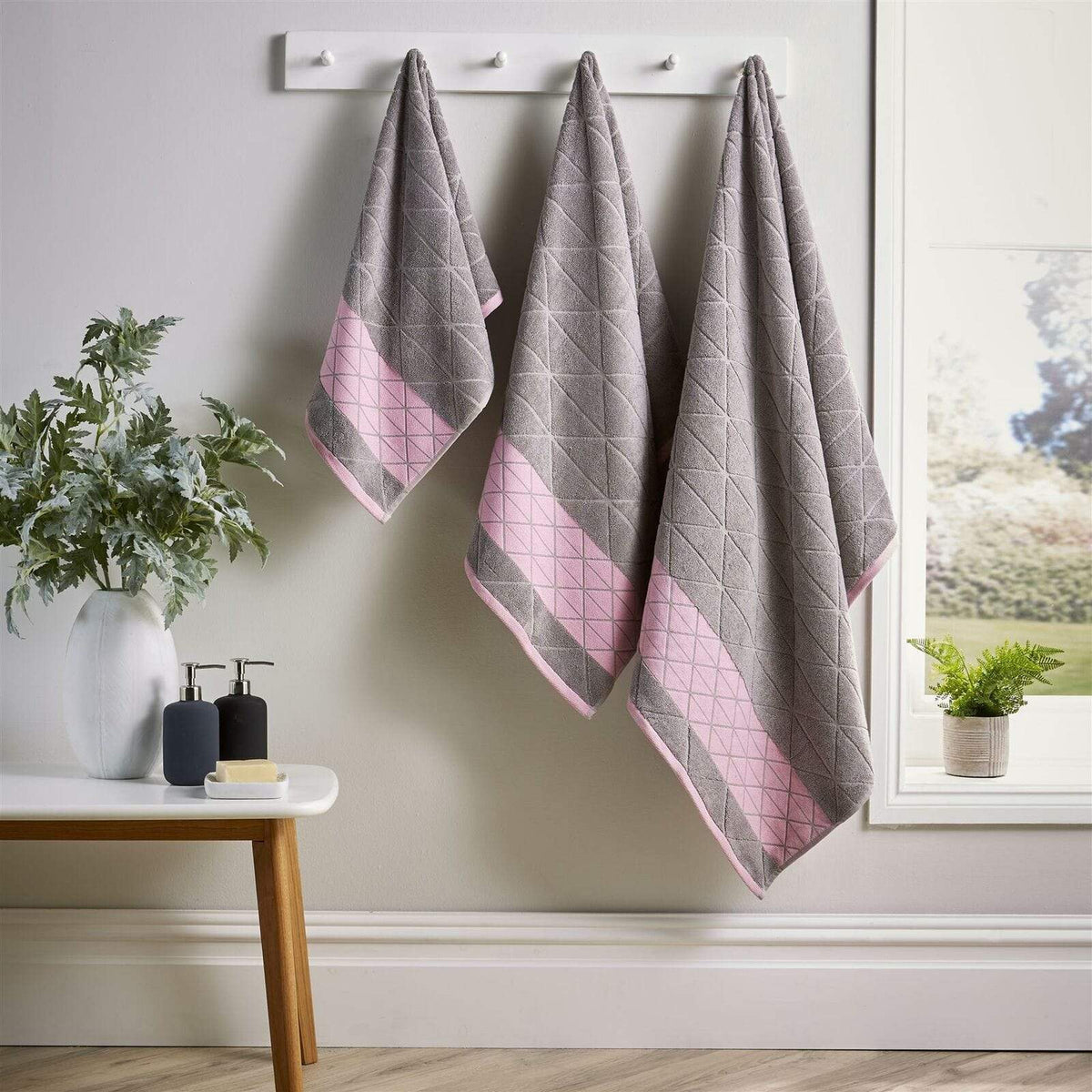 OLIVIA ROCCO Inca Diamond Jacquard 600GSM Cotton Towels Bath Sheets And Bath Towels Set
